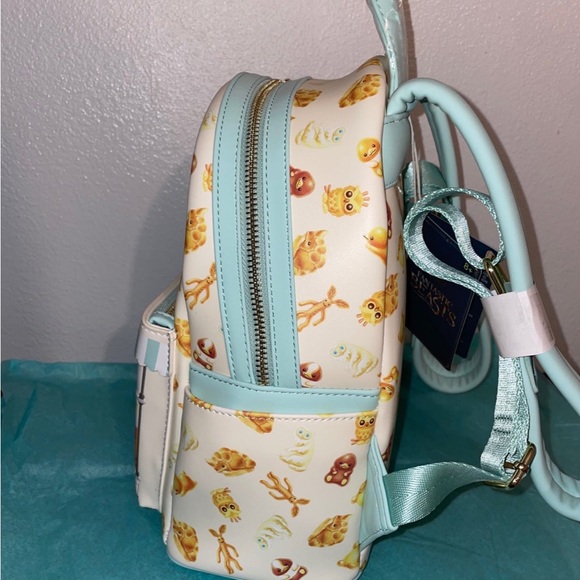 Loungefly Harry Potter Fantastic Beasts Kowalski Bakery Mini Backpack - Picture 8 of 12